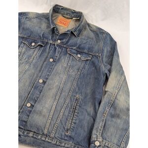 Levis‎ Trucker Jacket XXL Blue Moto Red Tab Logo Denim Flap Pockets Faux Faded